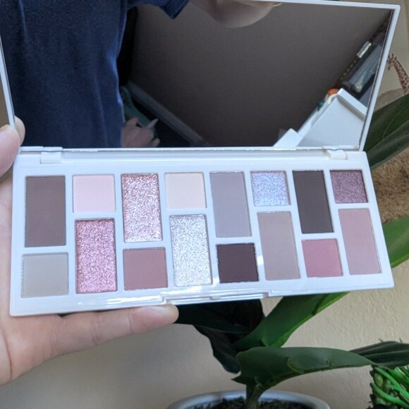Laura Geller Garden Party Eyeshadow Palette, Brand New | 16 Multi-Finish Shades - Picture 5 of 8